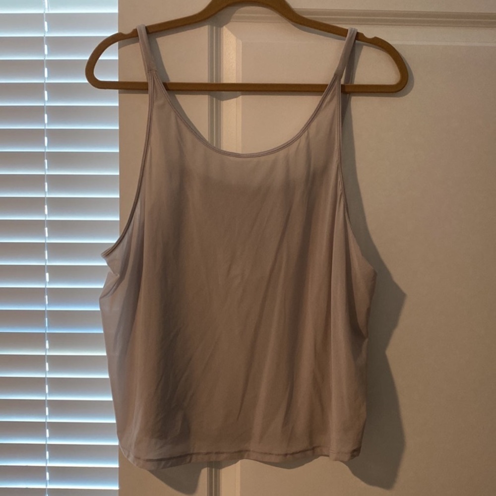 Lululemon Awakening tank